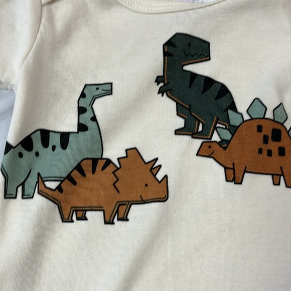 6M Petit Lem dinosaur onesie - Picture 2 of 3